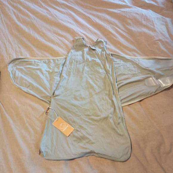 NWT 3-6 month YIHAYA Heat Flow Baby Swaddle Sack - Picture 6 of 10